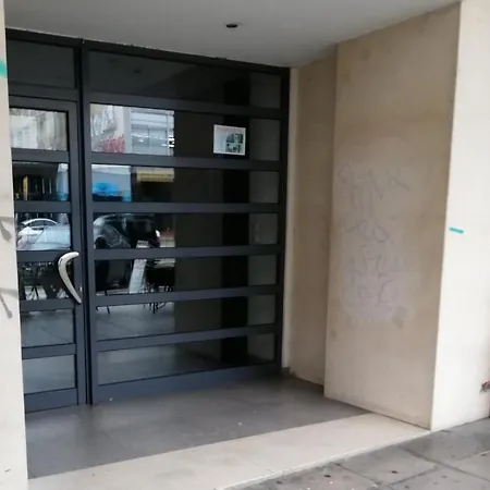 Center Fresh 50m From Metro Station#self Check In# * Salonicco