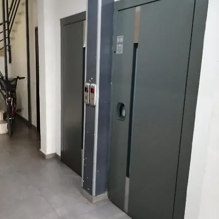 Center Fresh 50m From Metro Station#self Check In# * Salonicco