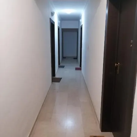 Center Fresh 50m From Metro Station#self Check In# Salonicco